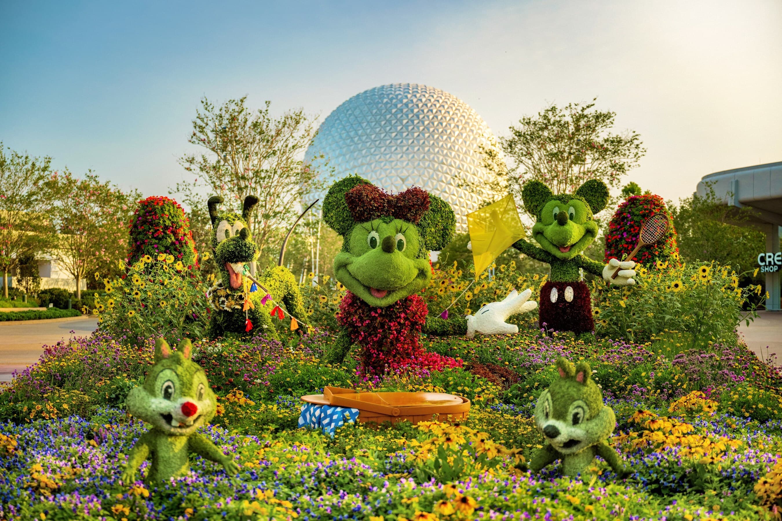 Topiaries at Epcot.